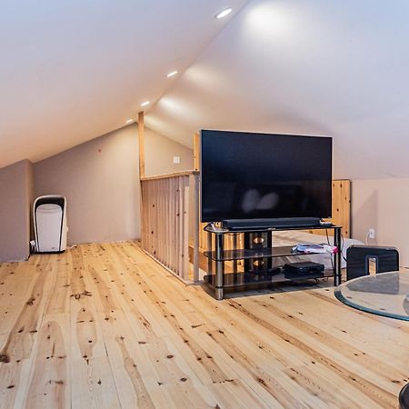Centennial 6-Bedroom Waterfront Palace Sleeps 14 Montreal Luaran gambar
