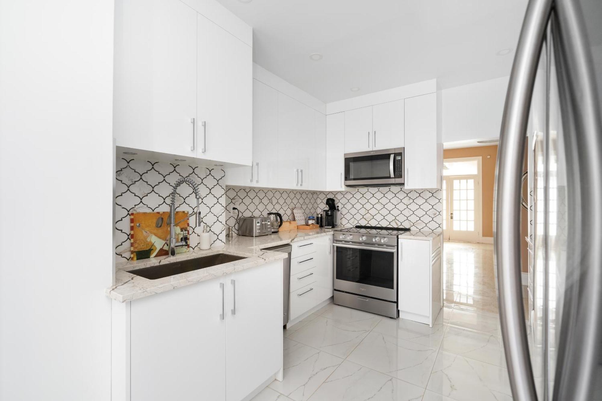 Centennial 6-Bedroom Waterfront Palace Sleeps 14 Montreal Luaran gambar