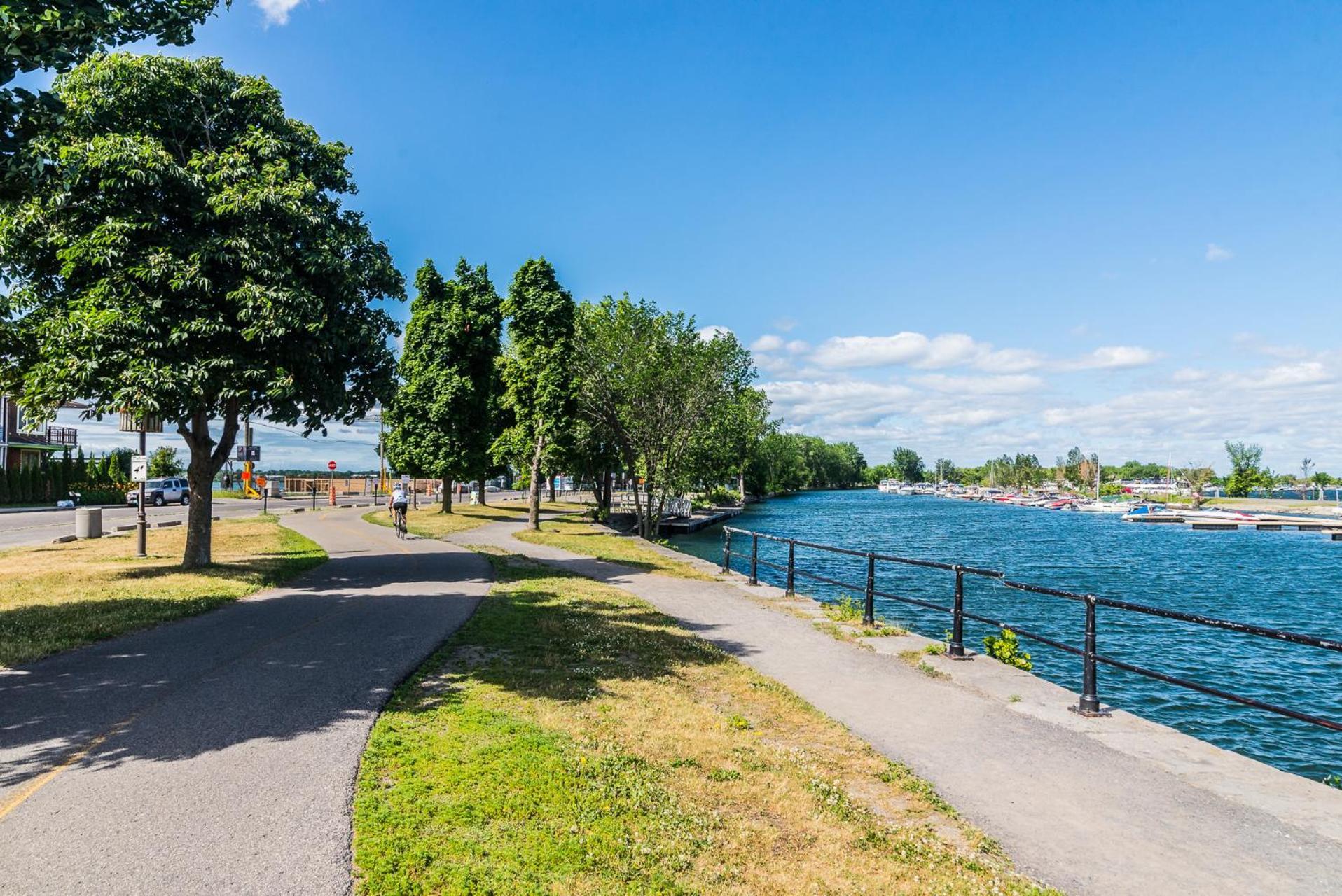 Centennial 6-Bedroom Waterfront Palace Sleeps 14 Montreal Luaran gambar